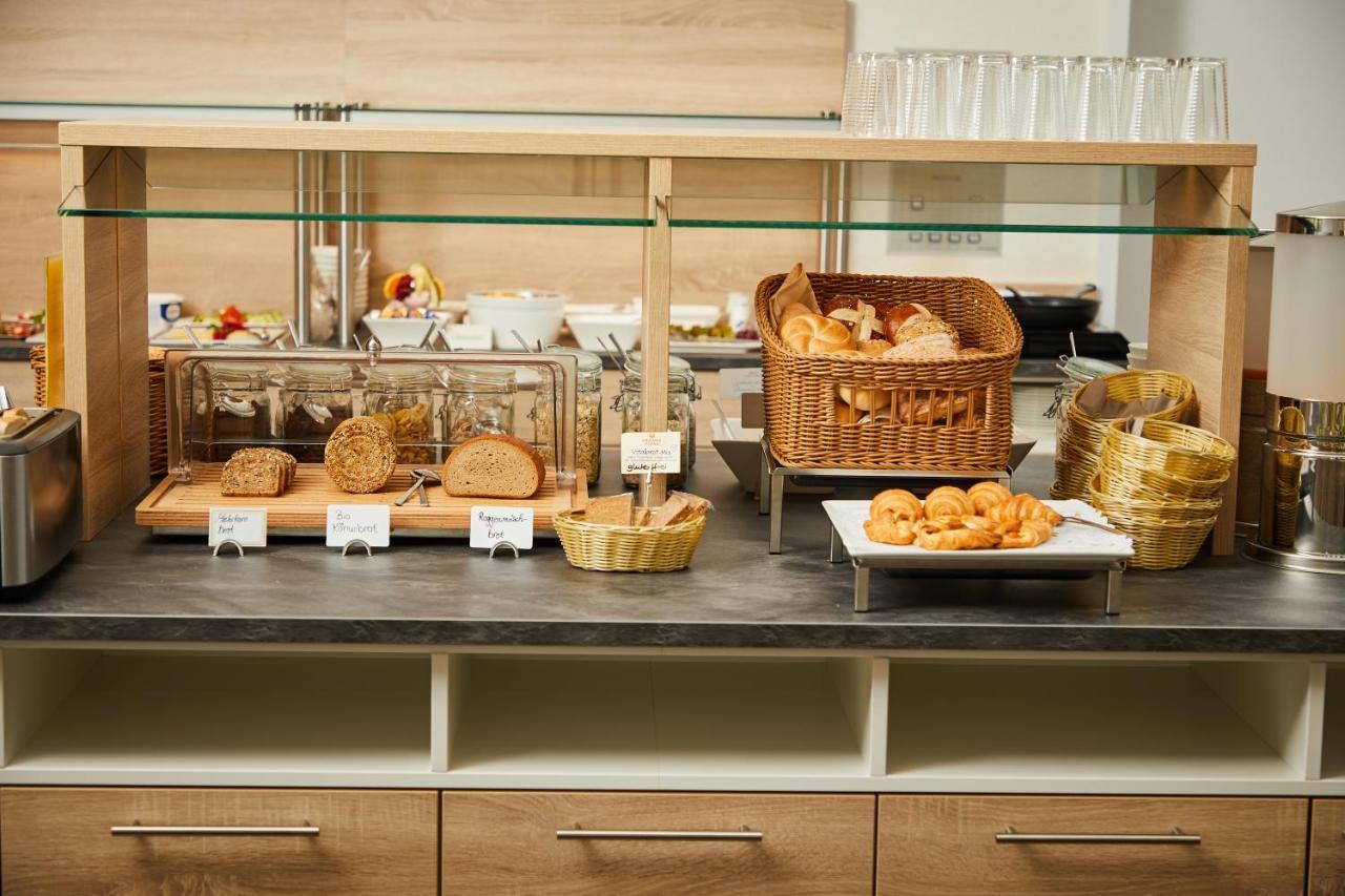 Hotel Filderland - Stuttgart Messe - Airport - Self Check-In Leinfelden-Echterdingen Εξωτερικό φωτογραφία